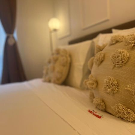 Regina Milano In Bocconi Appartement Buitenkant foto