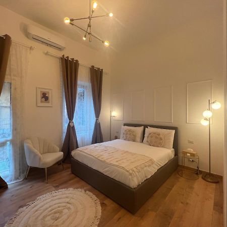 Regina Milano In Bocconi Appartement Buitenkant foto